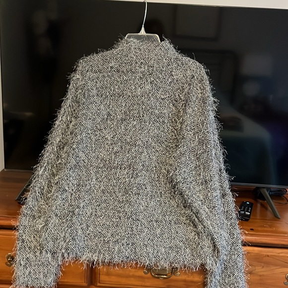 EUC Jamie Sadock jacket. Size Large. Light weight and fuzzy. 😊 - Picture 2 of 8